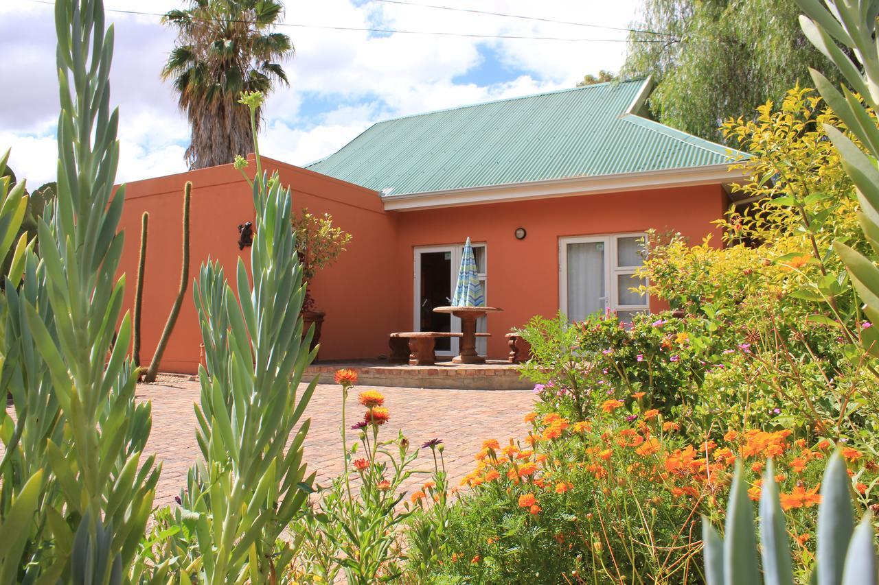 Lodge 96 Oudtshoorn Kültér fotó